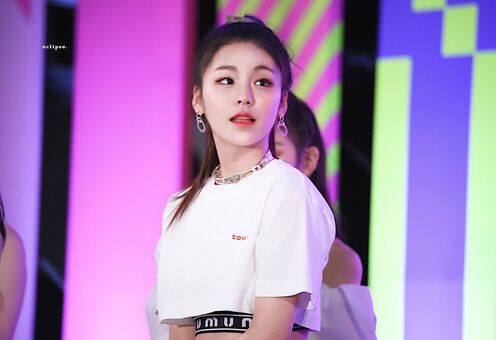 ITZY Nahé Úniky OnlyFans Fotka 6