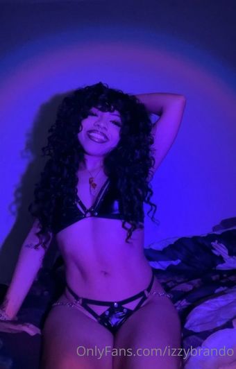 izzykento Nahé Úniky OnlyFans Fotka 1