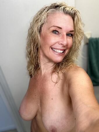 Jemma Nahé Úniky OnlyFans Fotka 20