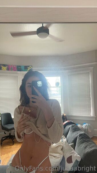 Julia Bright Nahé Úniky OnlyFans Fotka 101