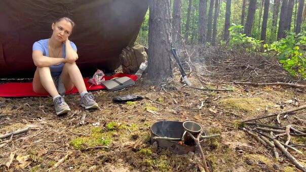 Julia's Adventures Nahé Úniky OnlyFans Fotka 7