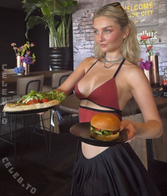 Julia Wulf Nahé Úniky OnlyFans Fotka 312