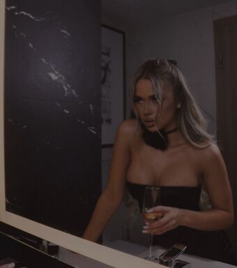 Julia054 Nahé Úniky OnlyFans Fotka 28