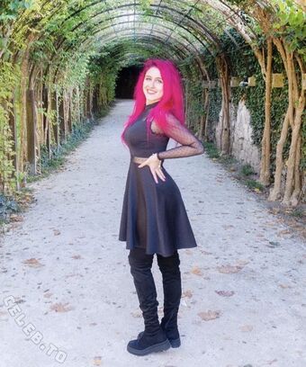 Juliversal Nahé Úniky OnlyFans Fotka 35