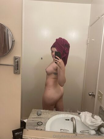 junketsu420 Nahé Úniky OnlyFans Fotka 9