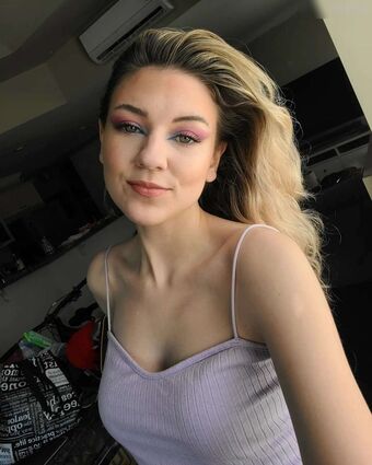JustBree Nahé Úniky OnlyFans Fotka 12