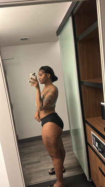 kee1998 Nahé Úniky OnlyFans Fotka 9
