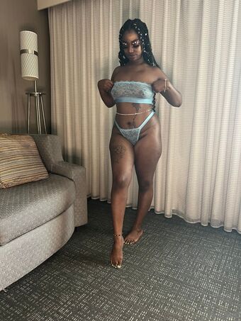 keiland Nahé Úniky OnlyFans Fotka 30