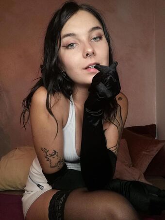 Kiakeeper Nahé Úniky OnlyFans Fotka 2