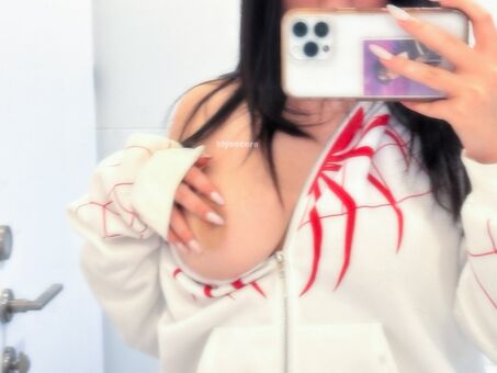 kioxmi Nahé Úniky OnlyFans Fotka 9