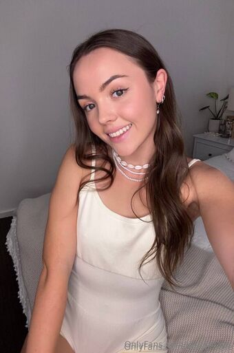 kiraamara Nahé Úniky OnlyFans Fotka 18