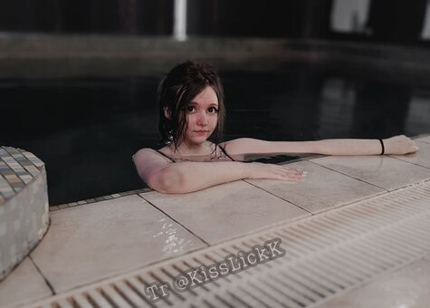kisslickk_