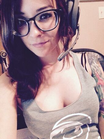 LadyDevann Nahé Úniky OnlyFans Fotka 2
