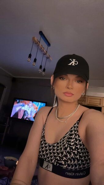 Lana Devone Nahé Úniky OnlyFans Fotka 3