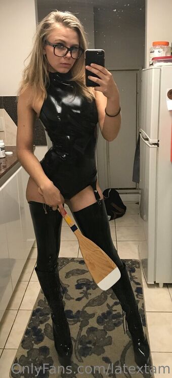 latextam Nahé Úniky OnlyFans Fotka 15