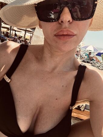 Lea Nahé Úniky OnlyFans Fotka 13