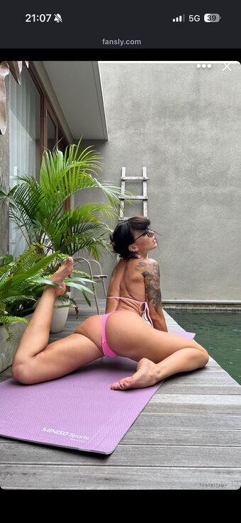 Leeloofit Nahé Úniky OnlyFans Fotka 20