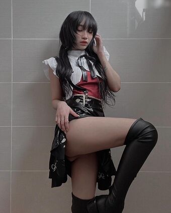 Leezi Nahé Úniky OnlyFans Fotka 6