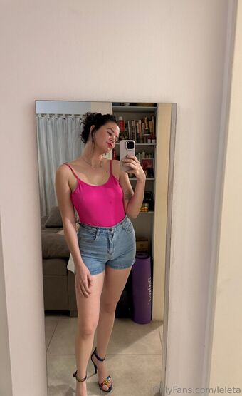 leleta Nahé Úniky OnlyFans Fotka 15