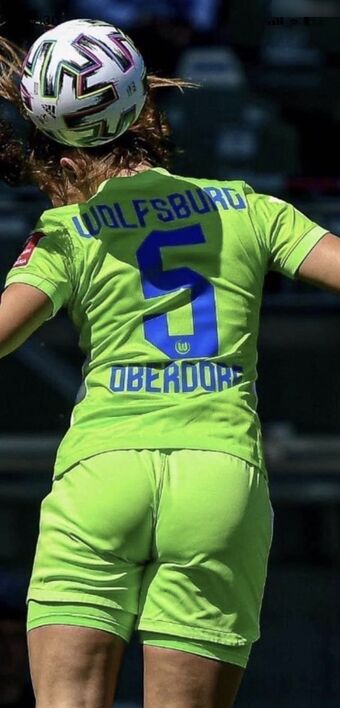 Lena Oberdorf Nahé Úniky OnlyFans Fotka 36