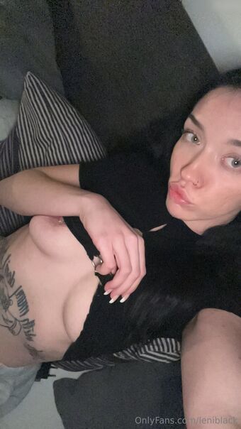 leniblack Nahé Úniky OnlyFans Fotka 11
