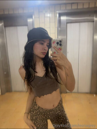 leonagrey Nahé Úniky OnlyFans Fotka 17