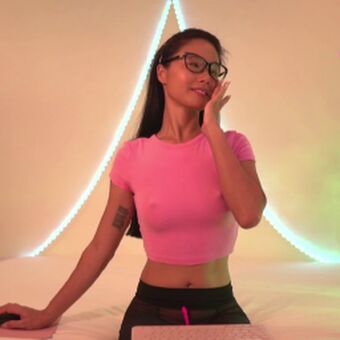 _lillilly_ Nahé Úniky OnlyFans Fotka 4