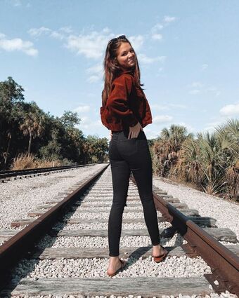 lillyackerman Nahé Úniky OnlyFans Fotka 2