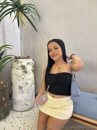 lillymidget Nahé Úniky OnlyFans Fotka 7
