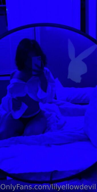 Lilyellowdevil Nahé Úniky OnlyFans Fotka 6
