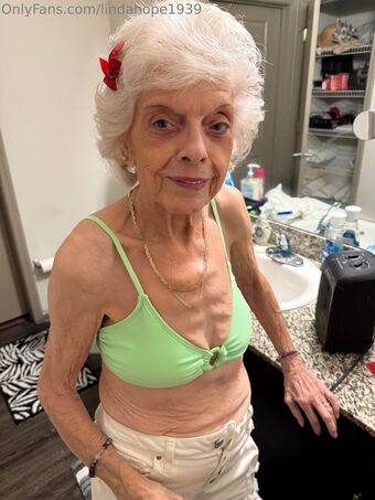 lindahope1939 Nahé Úniky OnlyFans Fotka 77