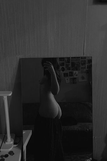 litera7 Nahé Úniky OnlyFans Fotka 27