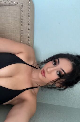 Littytitty Nahé Úniky OnlyFans Fotka 3