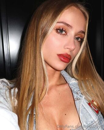 Lizzy Nahé Úniky OnlyFans Fotka 46