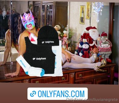 lluvianegrete Nahé Úniky OnlyFans Fotka 14