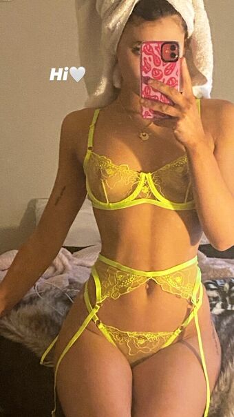 loochibabi Nahé Úniky OnlyFans Fotka 7