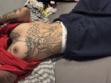 lowpolygoon Nahé Úniky OnlyFans Fotka 57