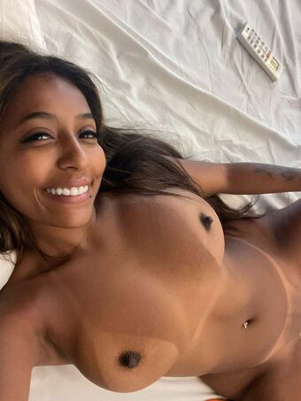 Lu_loopes Nahé Úniky OnlyFans Fotka 31