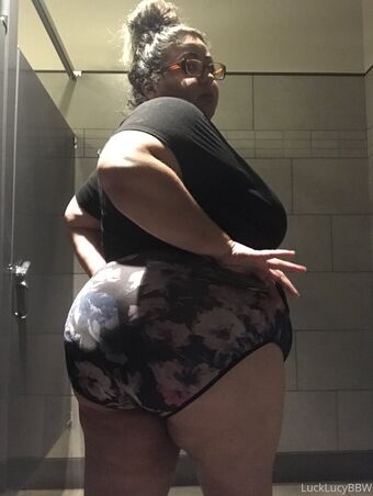 lucklucy Nahé Úniky OnlyFans Fotka 14