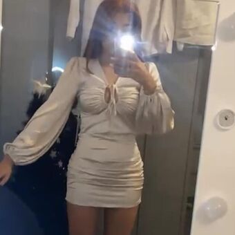 Lucy Fleming Nahé Úniky OnlyFans Fotka 34