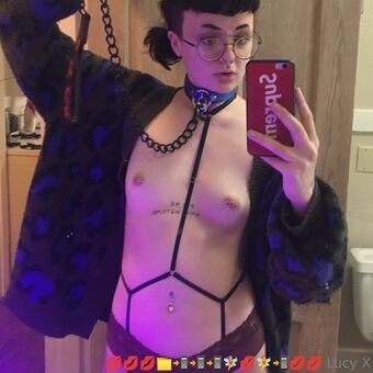 lucy44444 Nahé Úniky OnlyFans Fotka 14
