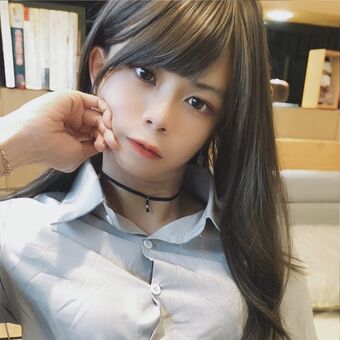 Luoluo Nahé Úniky OnlyFans Fotka 3