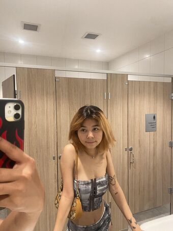madk8d Nahé Úniky OnlyFans Fotka 2