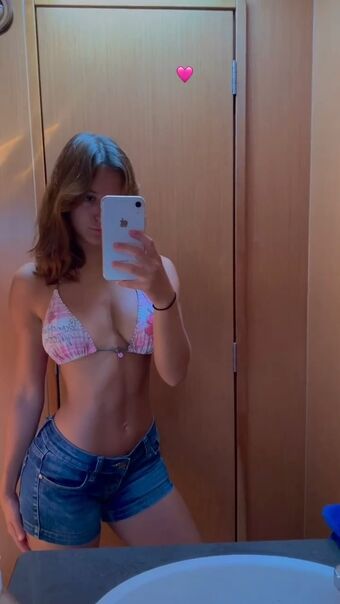 Maelys Nahé Úniky OnlyFans Fotka 16