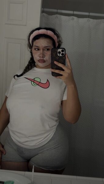 Mama E Nahé Úniky OnlyFans Fotka 27