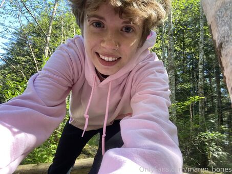 Margo Bones Nahé Úniky OnlyFans Fotka 10