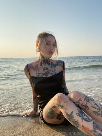 marrllaa Nahé Úniky OnlyFans Fotka 75