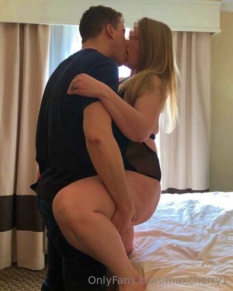 maxcherry1 Nahé Úniky OnlyFans Fotka 2