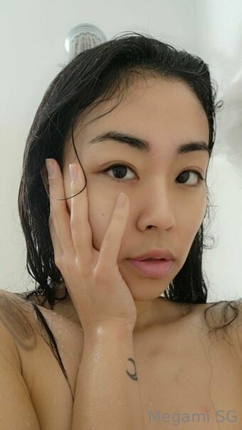 megami Nahé Úniky OnlyFans Fotka 16