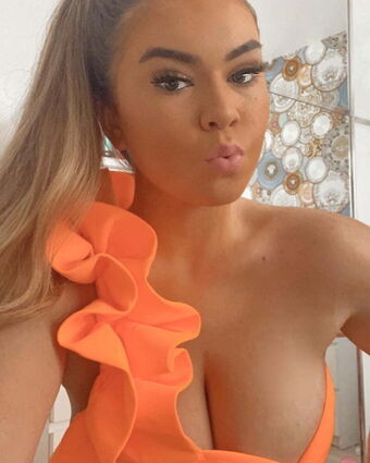 Meghan Nahé Úniky OnlyFans Fotka 18